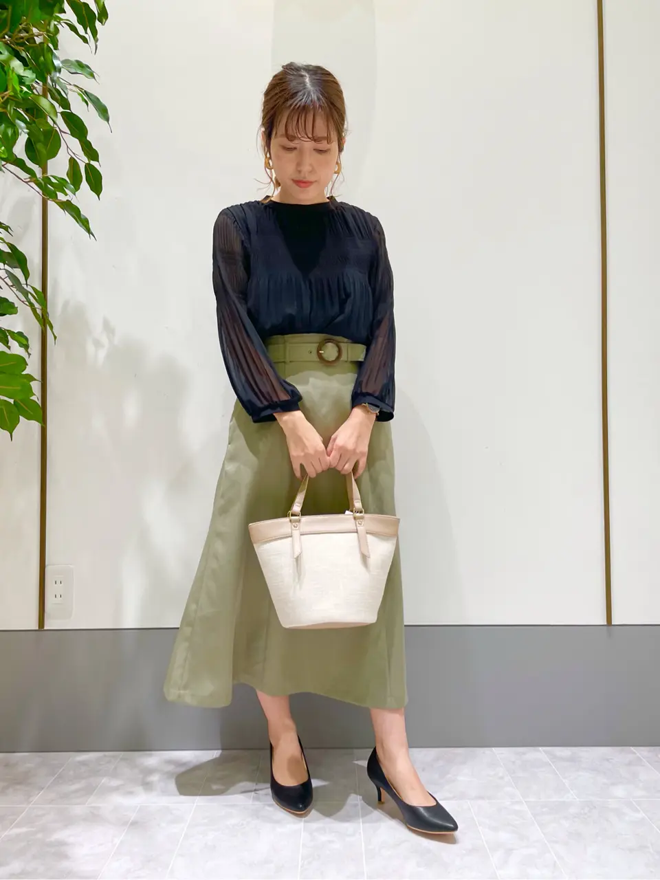 ANY SIS スタッフ コーディネート画像