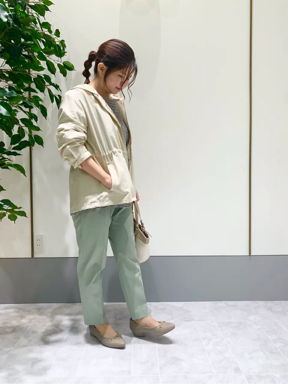 ANY SIS スタッフ コーディネート画像