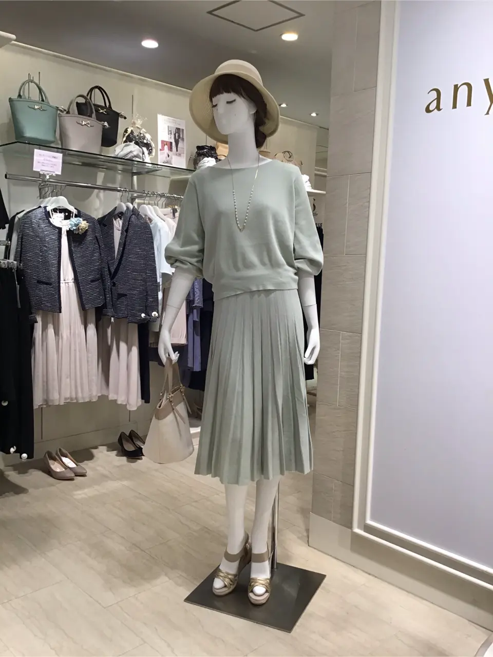 ANY SIS 島崎 コーディネート画像