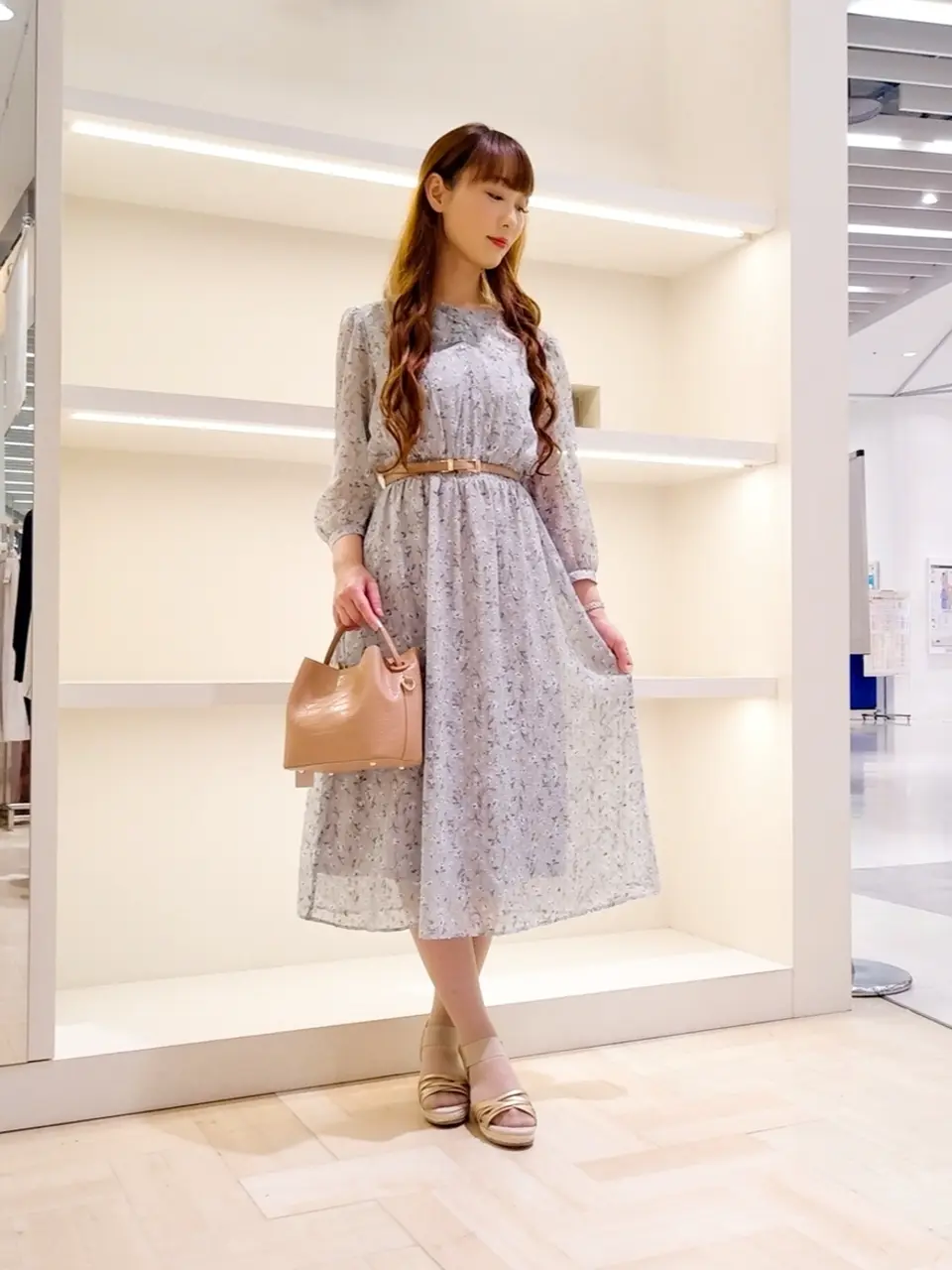 ANY SIS 福本 加奈 コーディネート画像