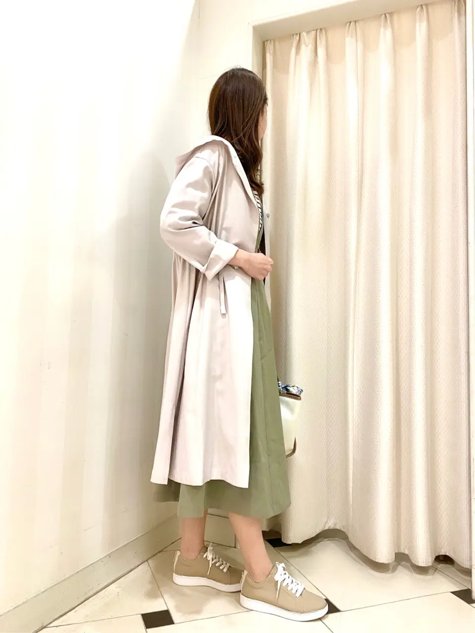 ANY SIS 金井 コーディネート画像