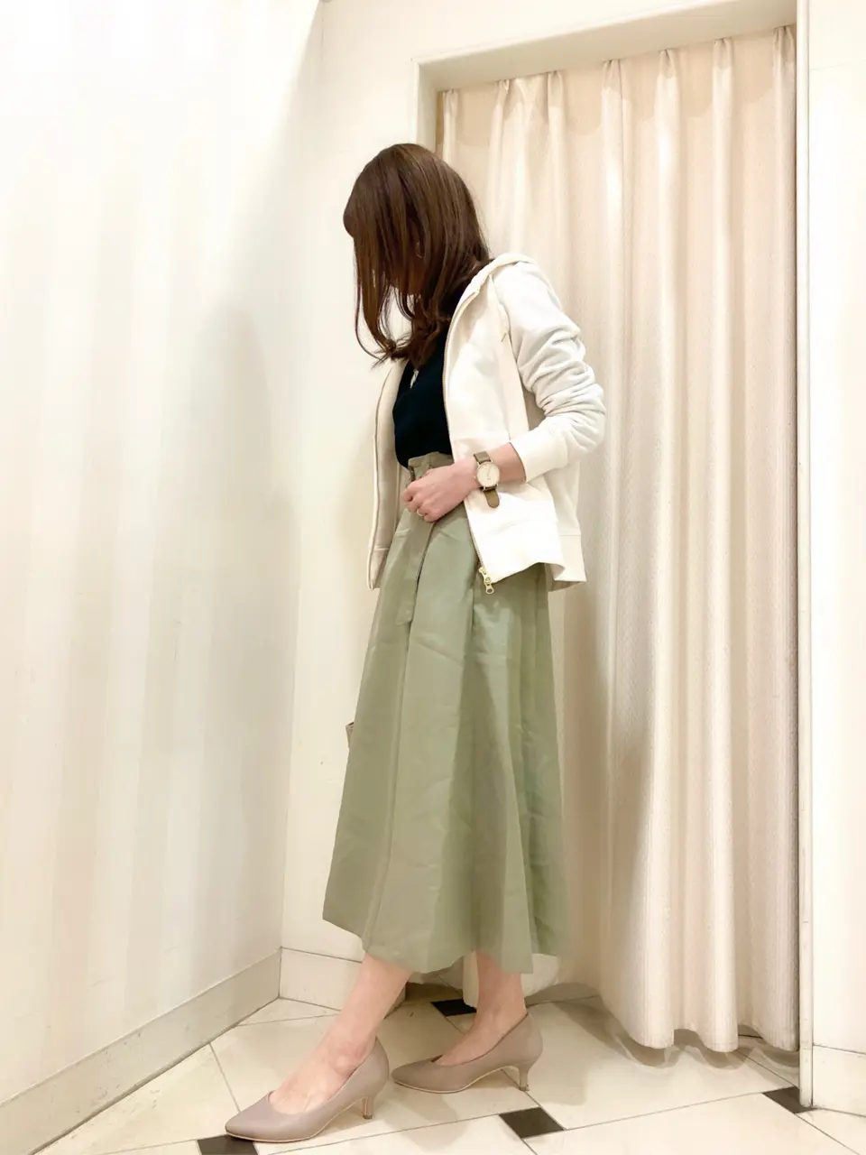 ANY SIS 金井 コーディネート画像