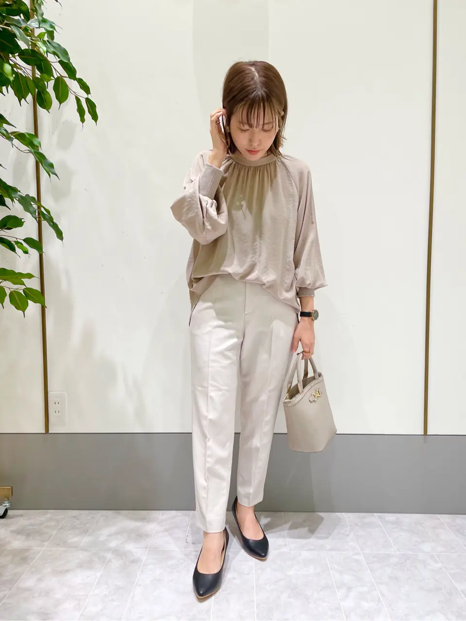 ANY SIS スタッフ コーディネート画像