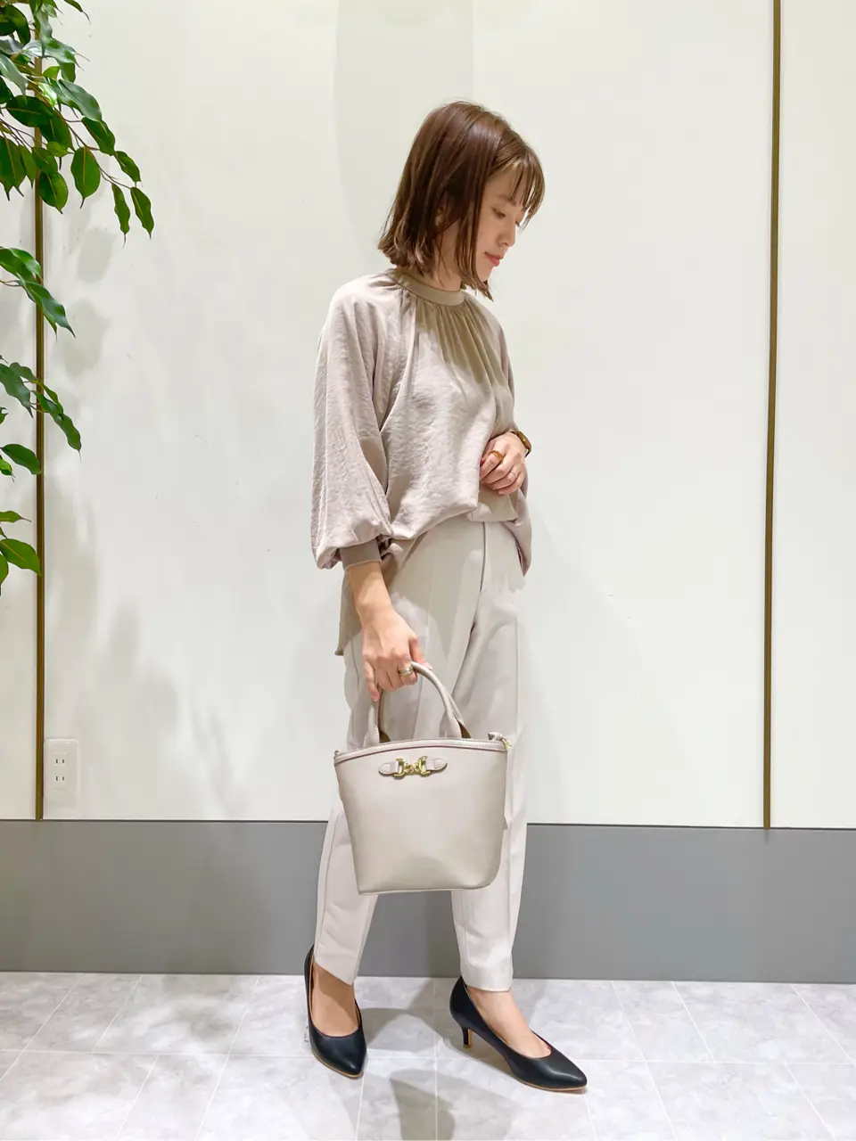 ANY SIS スタッフ コーディネート画像