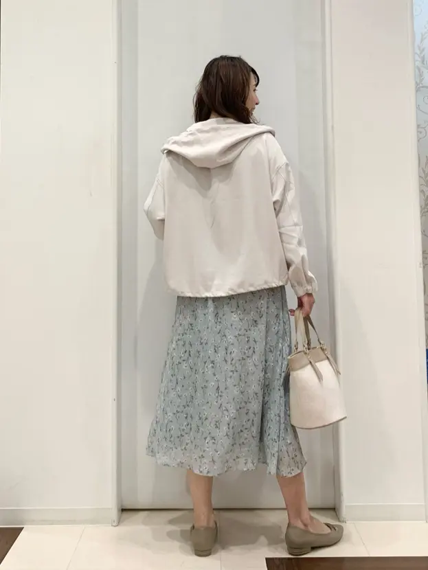 ANY SIS 横田 コーディネート画像