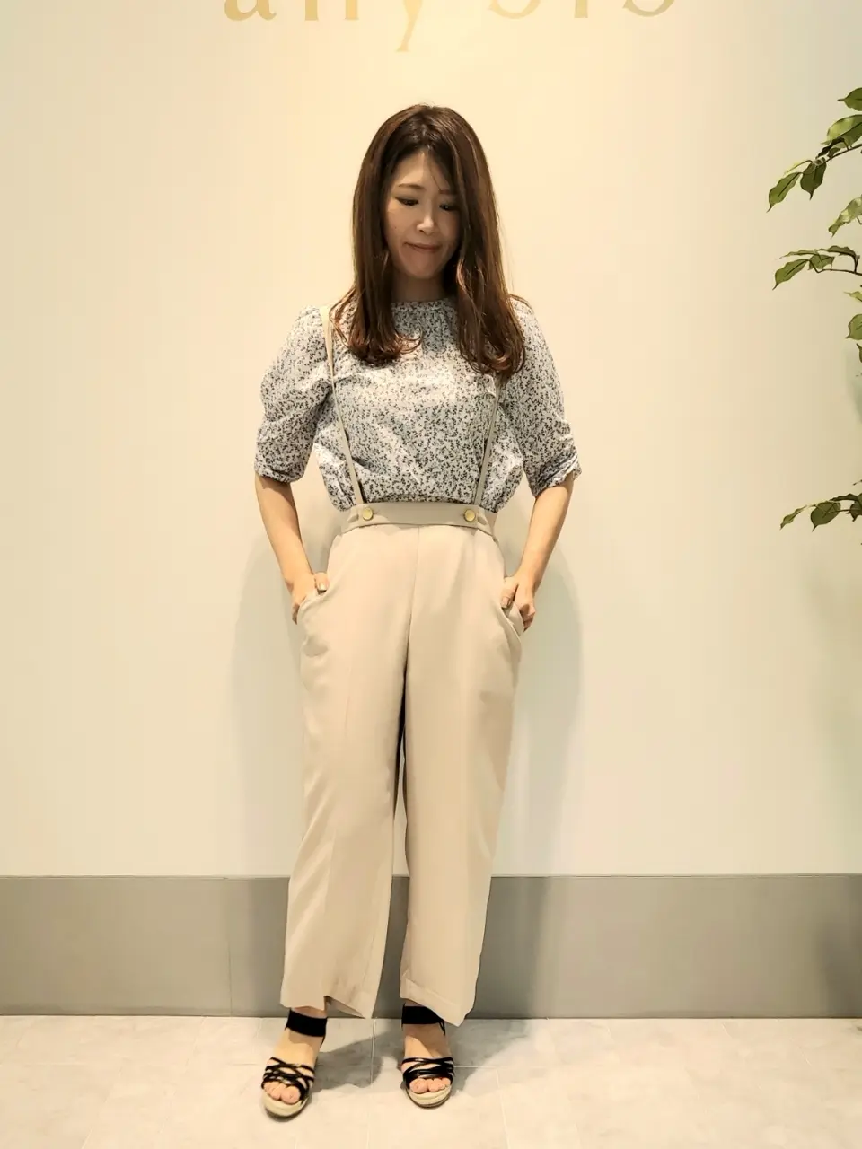 ANY SIS 岡本 コーディネート画像