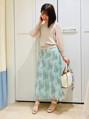 ANY SIS スタッフ コーディネート画像