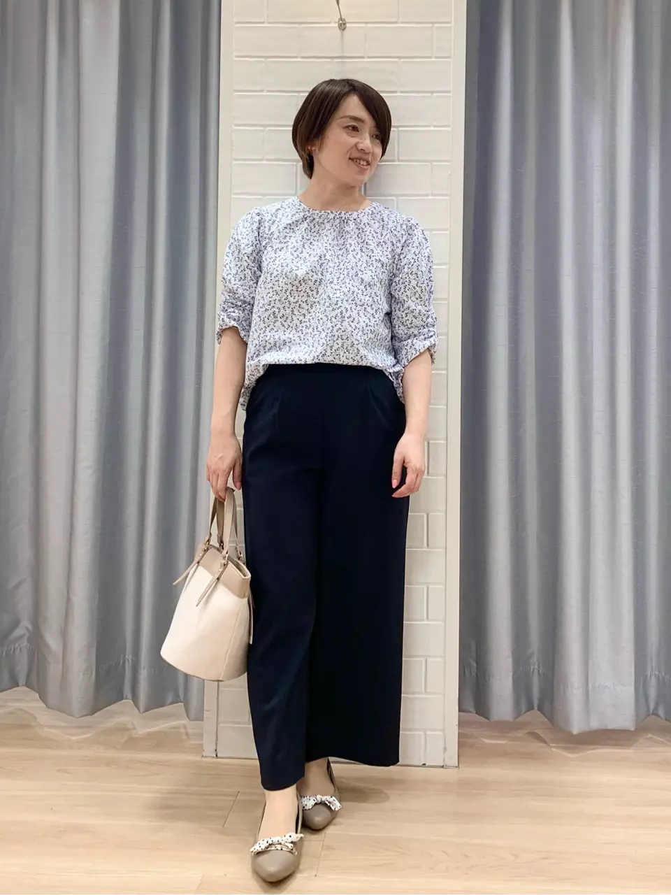 ANY SIS 丸岡 コーディネート画像