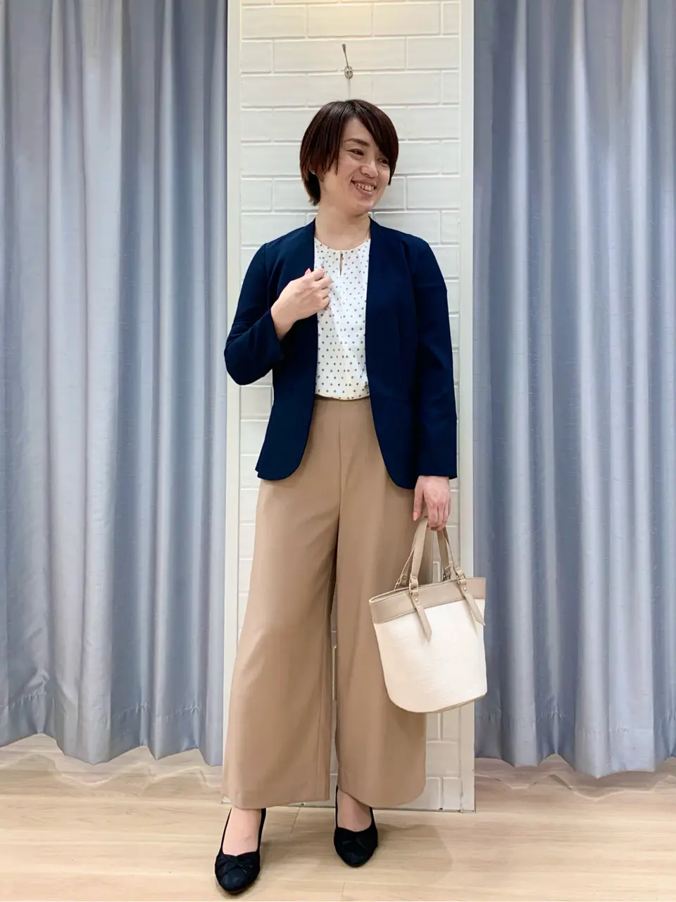 ANY SIS 丸岡 コーディネート画像