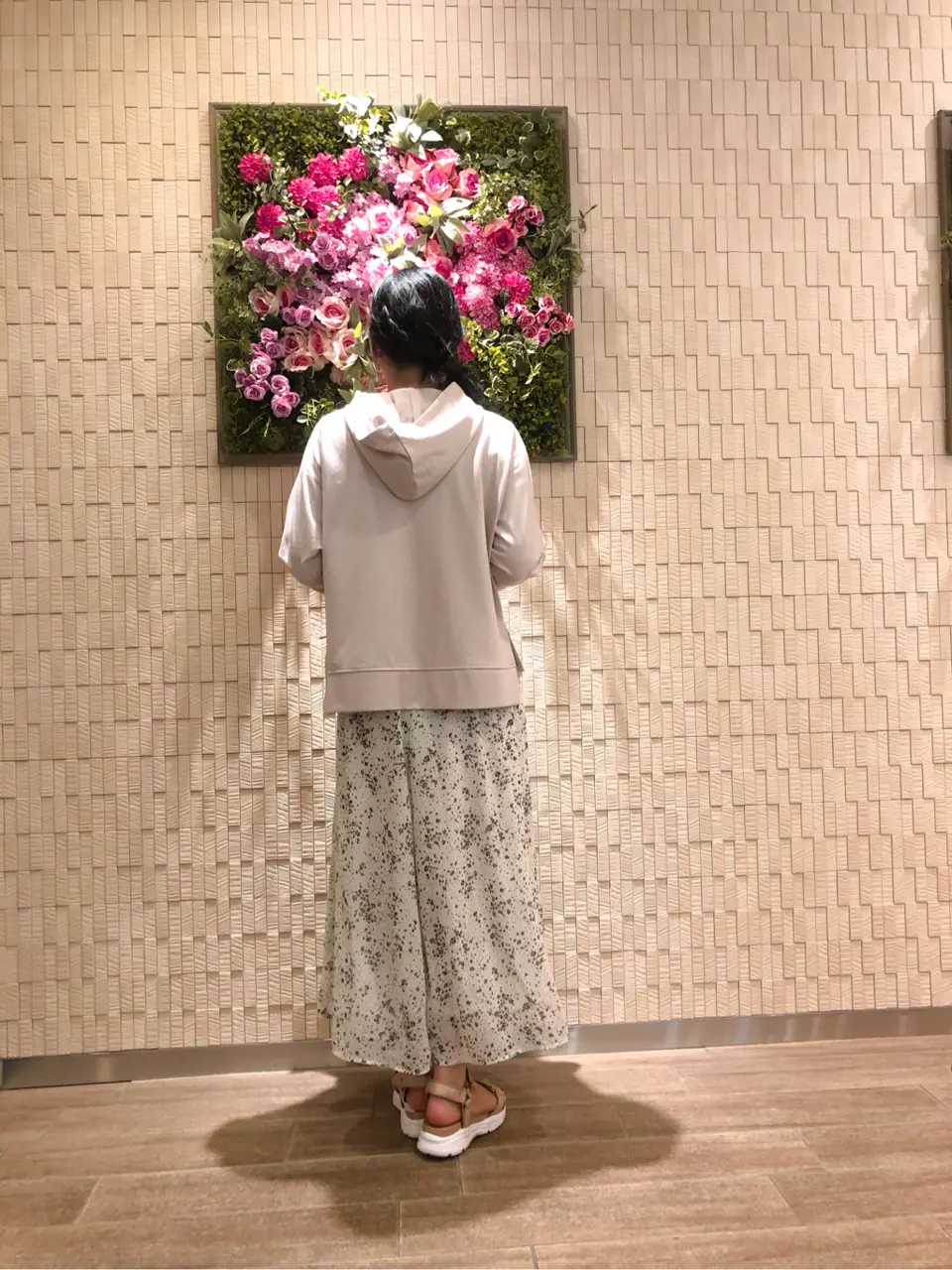 ANY SIS スタッフ コーディネート画像