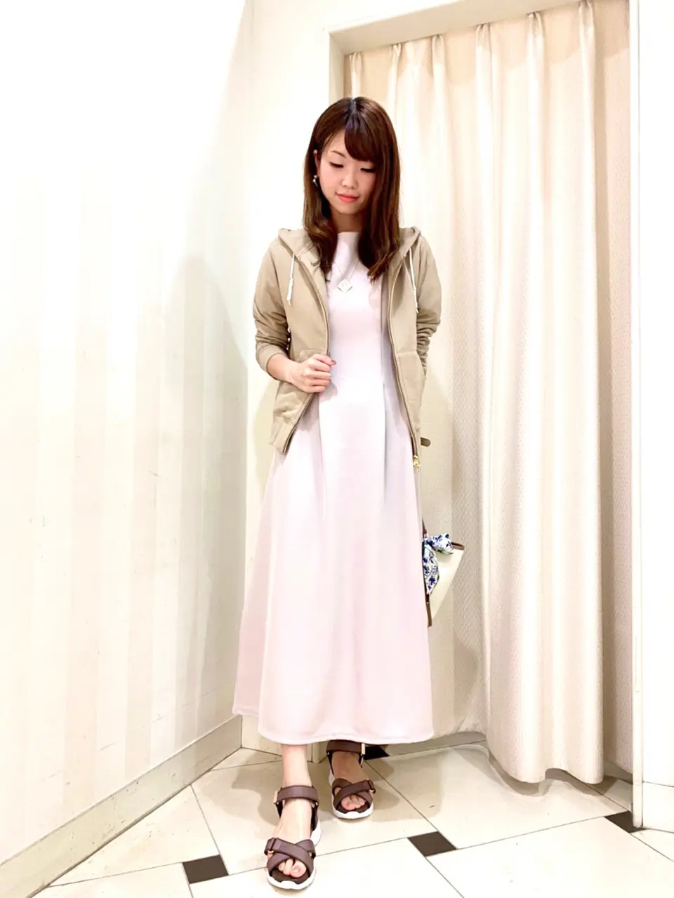 ANY SIS 金井 コーディネート画像