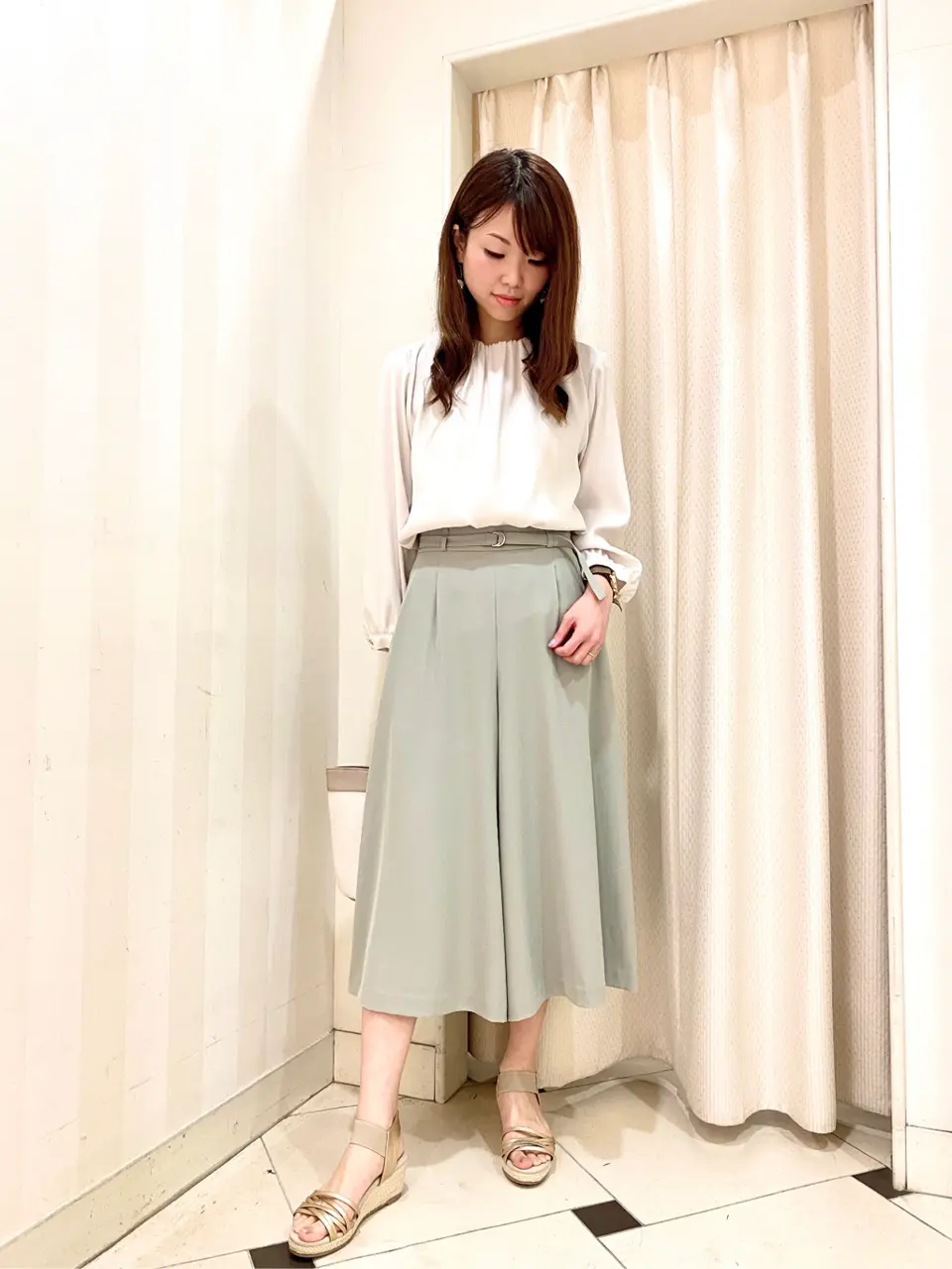 ANY SIS 金井 コーディネート画像