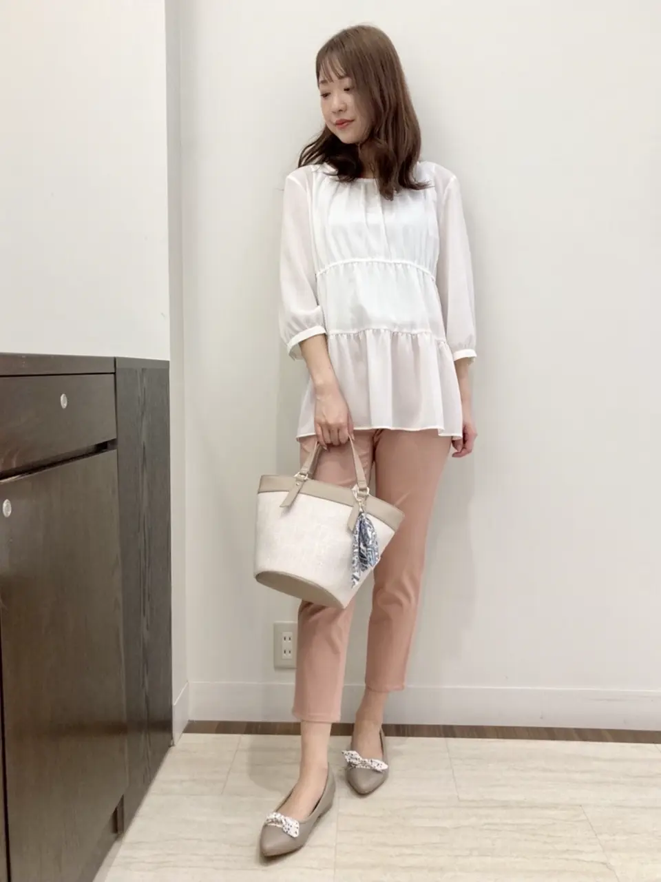 ANY SIS スタッフ コーディネート画像