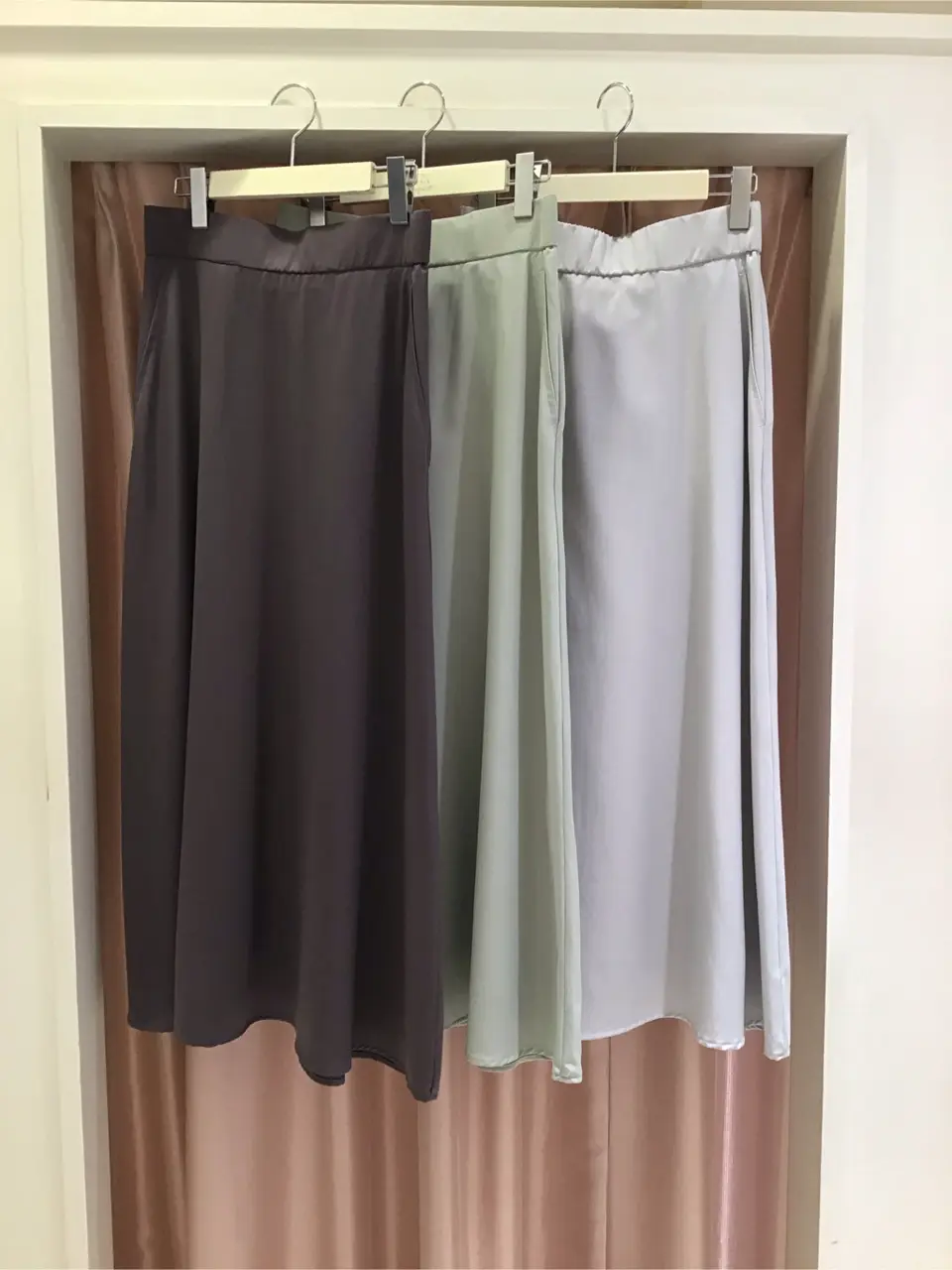 ANY SIS mami コーディネート画像