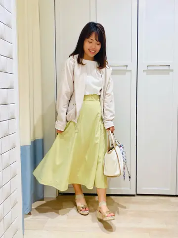 ANY SIS スタッフ コーディネート画像