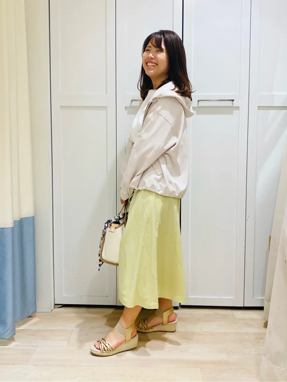 ANY SIS スタッフ コーディネート画像