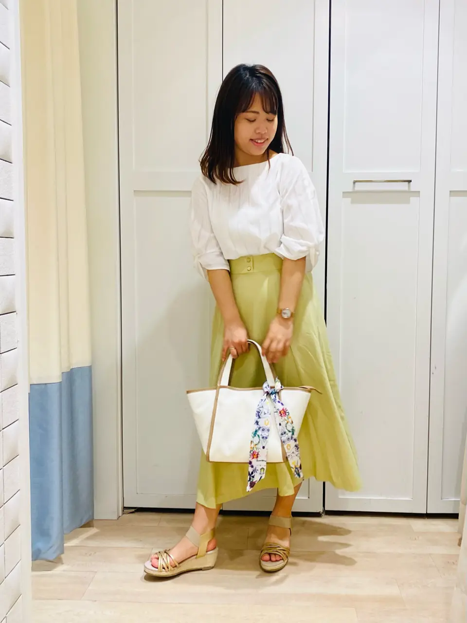 ANY SIS スタッフ コーディネート画像