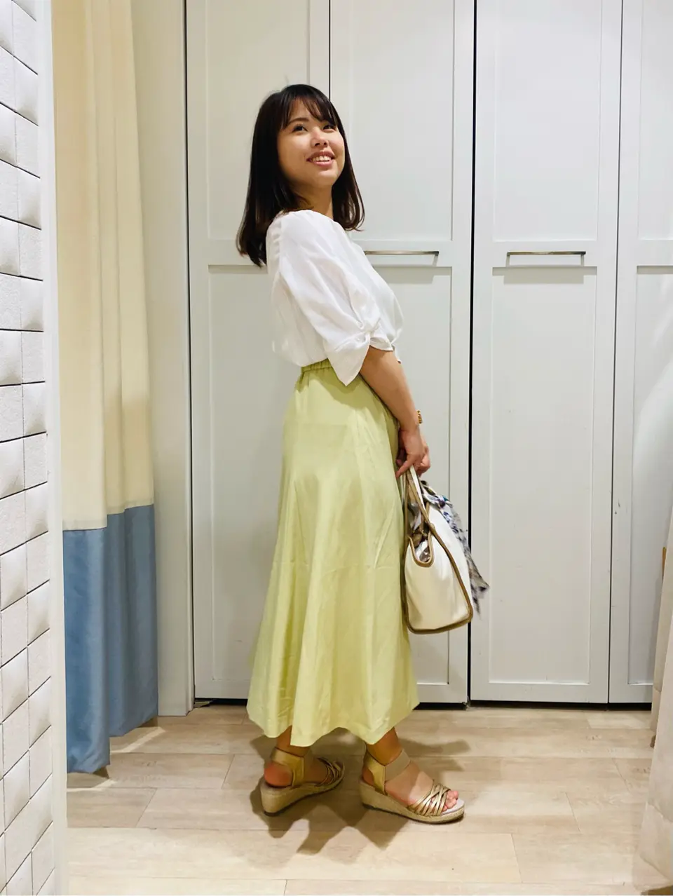 ANY SIS スタッフ コーディネート画像