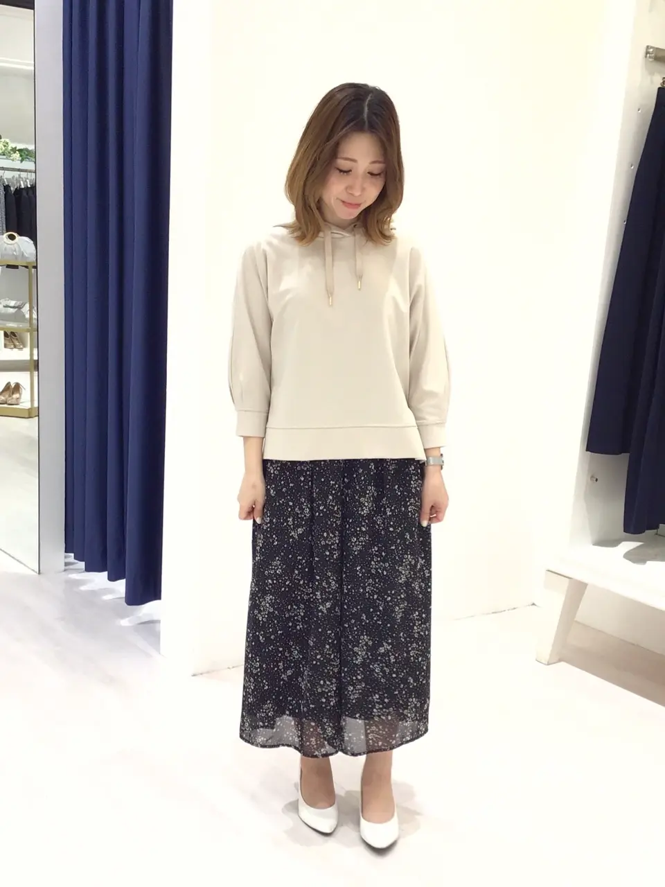 ANY SIS スタッフ コーディネート画像