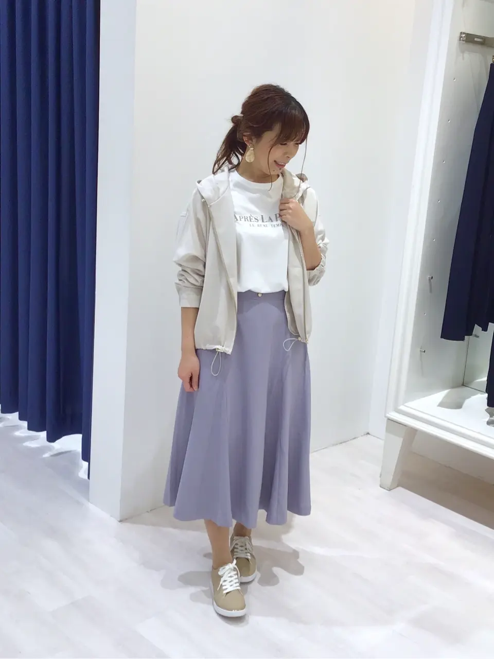 ANY SIS スタッフ コーディネート画像