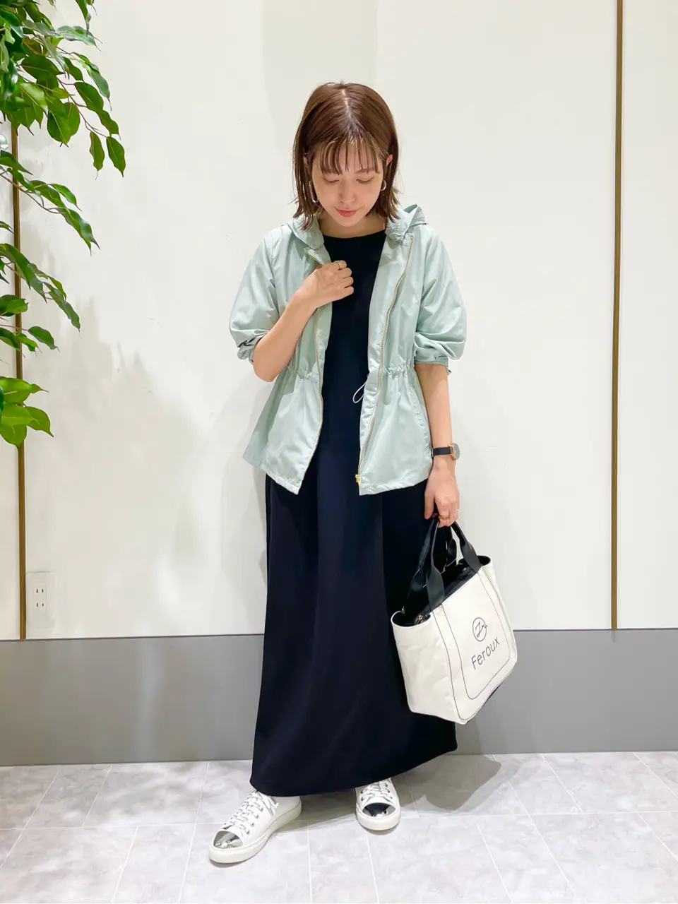 ANY SIS スタッフ コーディネート画像