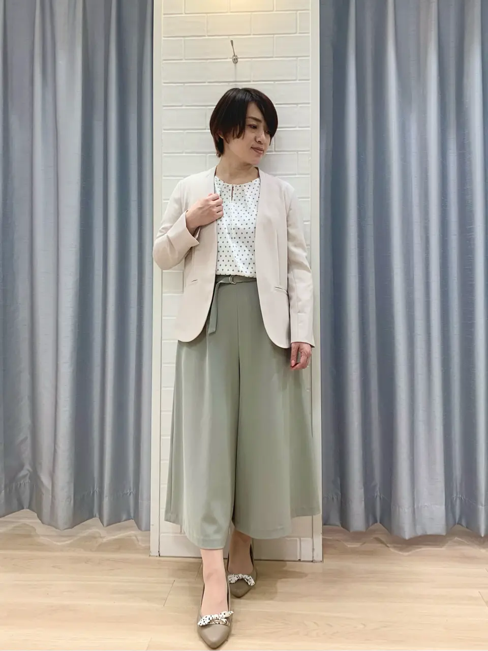 ANY SIS 丸岡 コーディネート画像