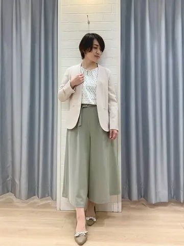 ANY SIS 丸岡 コーディネート画像