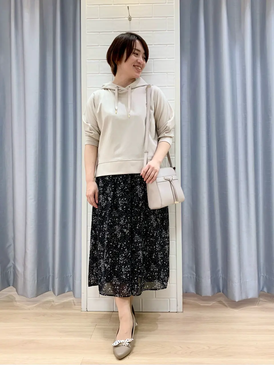 ANY SIS 丸岡 コーディネート画像