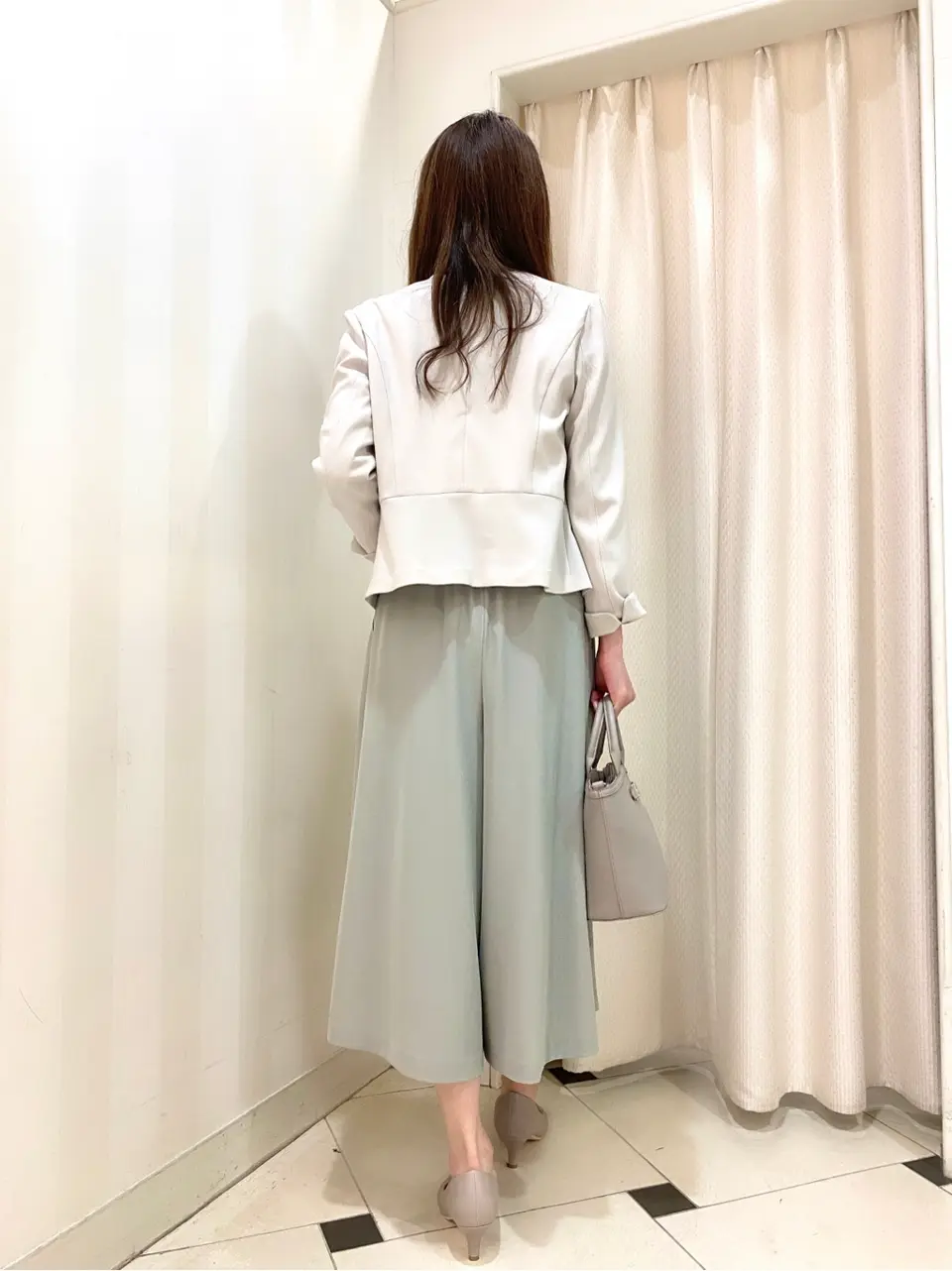 ANY SIS 金井 コーディネート画像