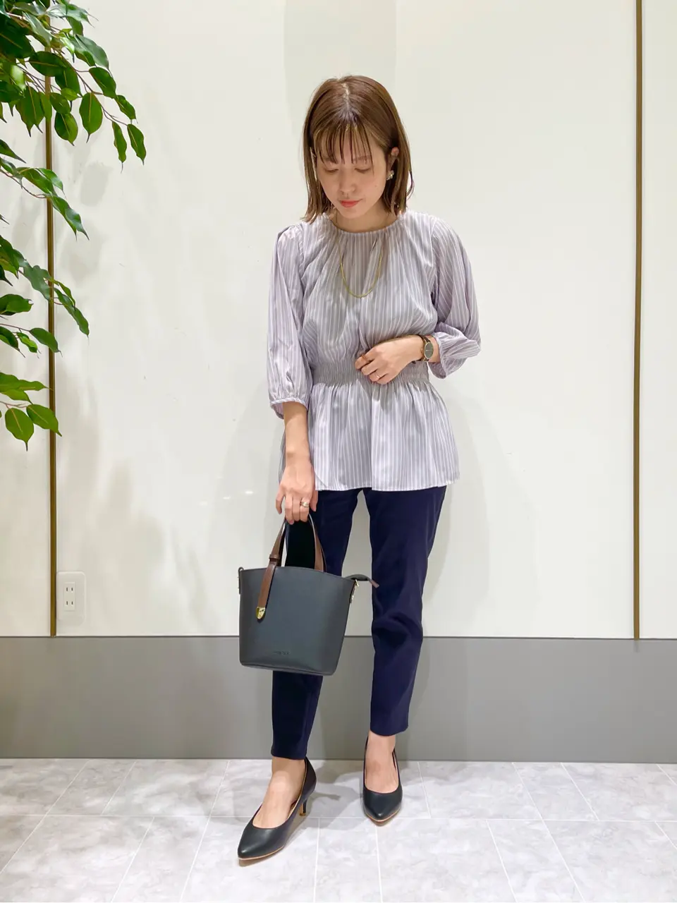 ANY SIS スタッフ コーディネート画像