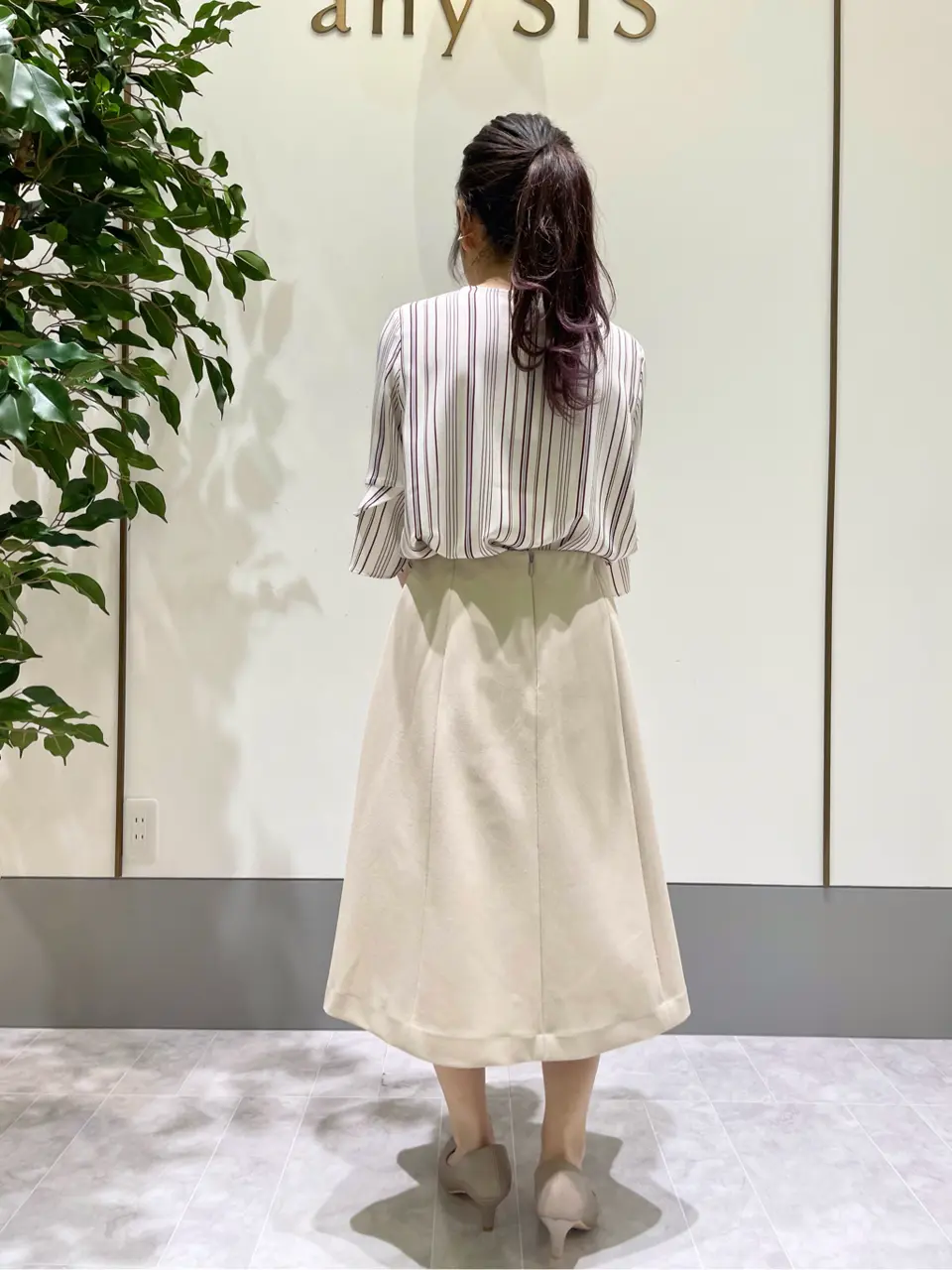 ANY SIS スタッフ コーディネート画像