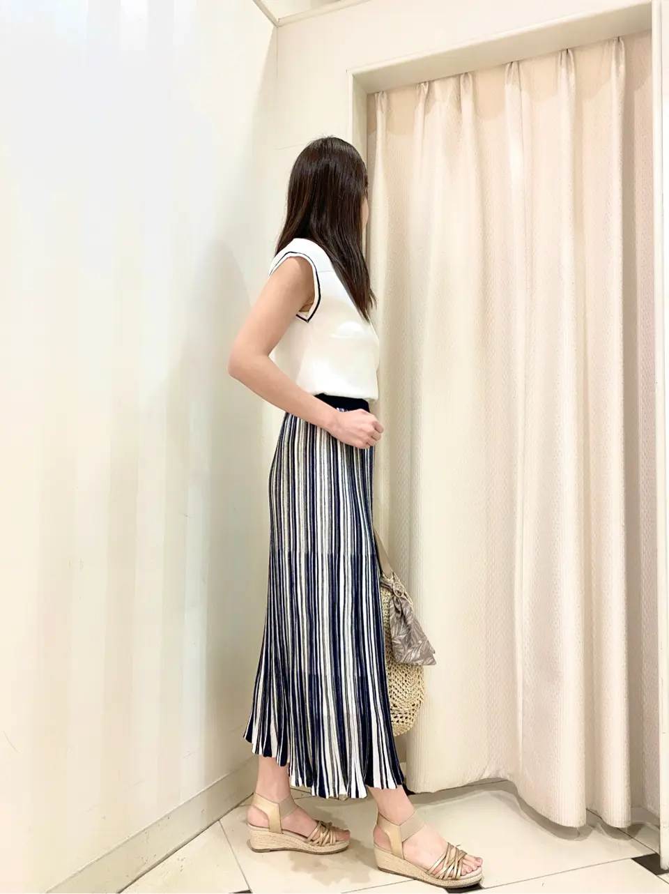 ANY SIS 金井 コーディネート画像