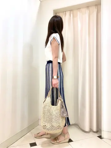 ANY SIS 金井 コーディネート画像