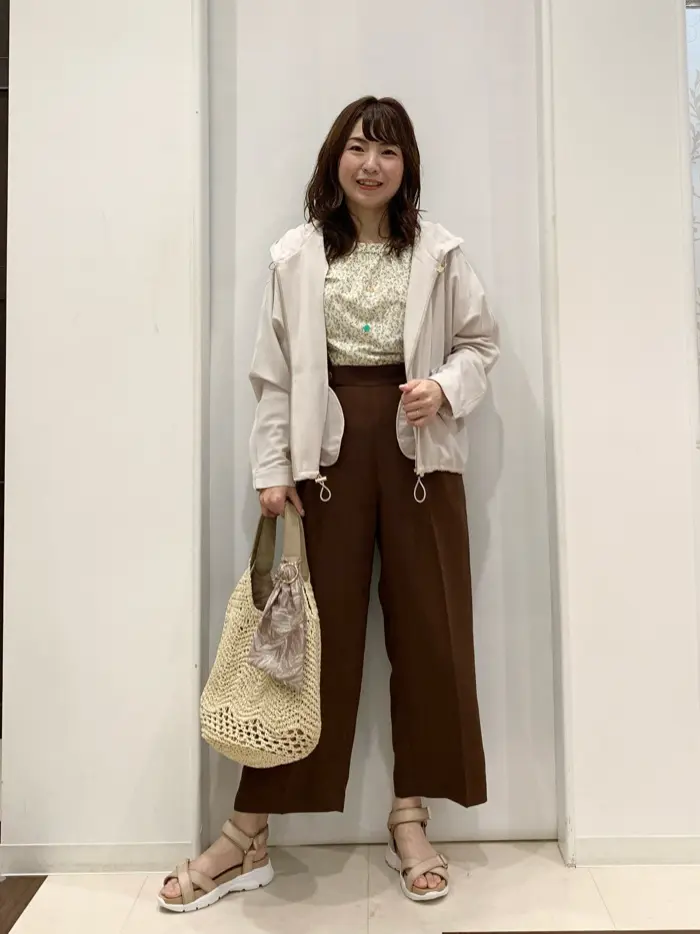 ANY SIS 横田 コーディネート画像