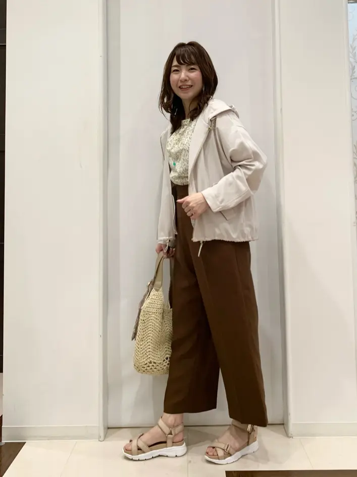 ANY SIS 横田 コーディネート画像