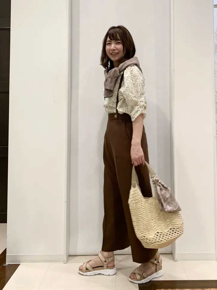 ANY SIS 横田 コーディネート画像