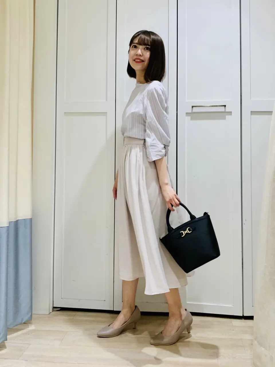 ANY SIS スタッフ コーディネート画像