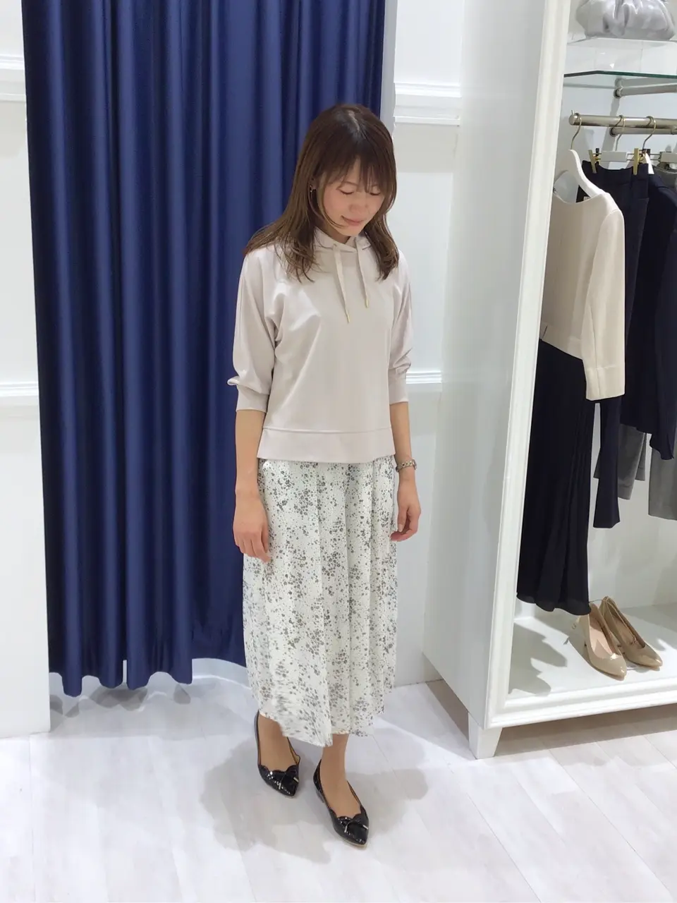 ANY SIS スタッフ コーディネート画像