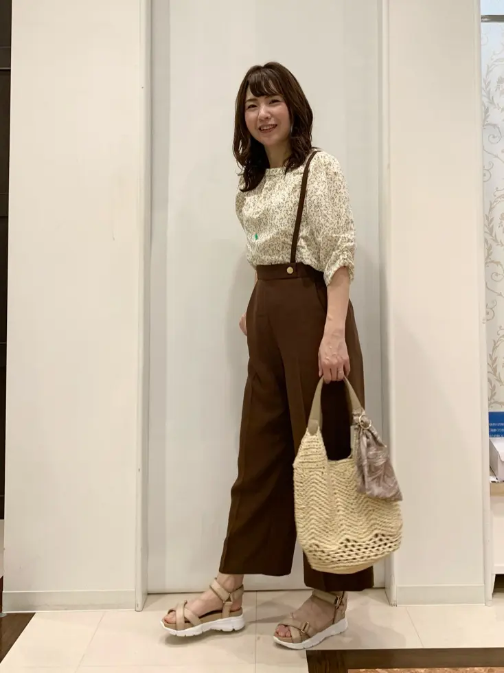 ANY SIS 横田 コーディネート画像