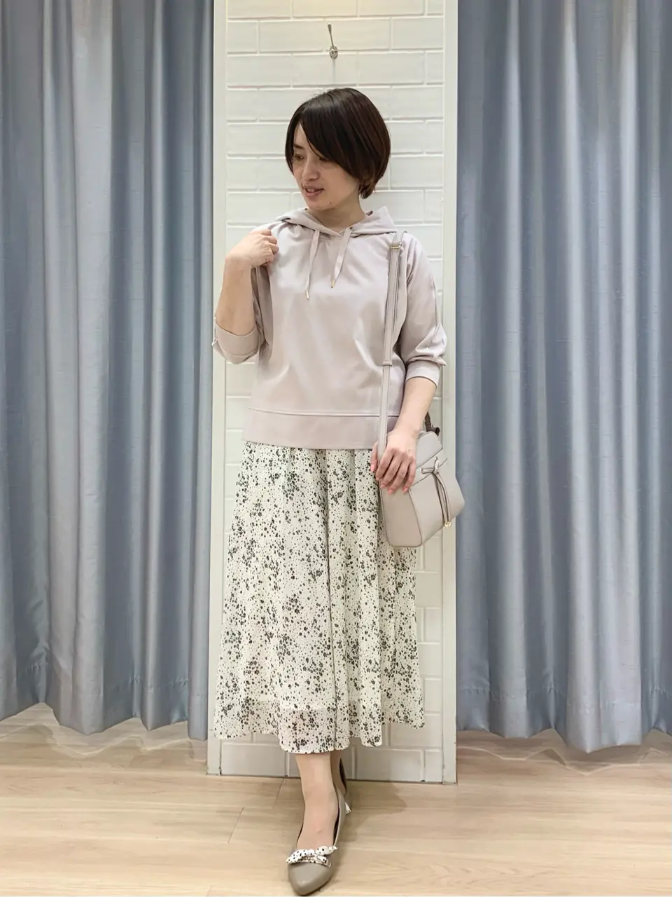 ANY SIS 丸岡 コーディネート画像