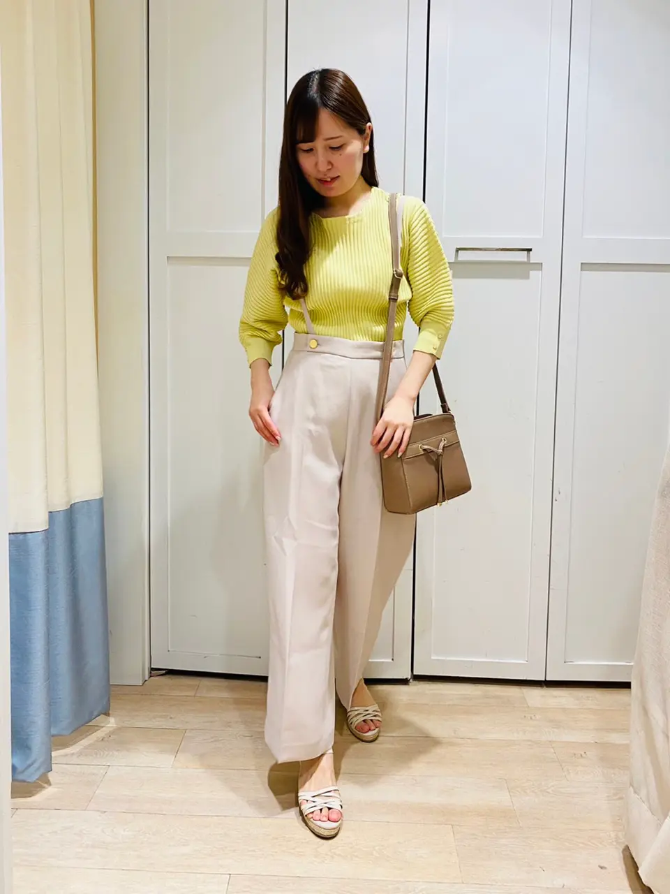 ANY SIS スタッフ コーディネート画像