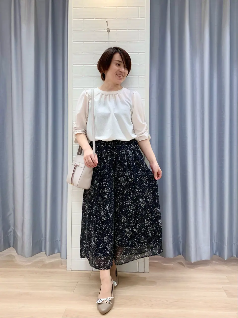 ANY SIS 丸岡 コーディネート画像