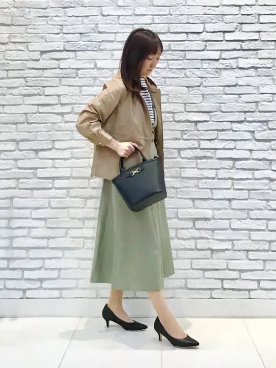 ANY SIS スタッフ コーディネート画像