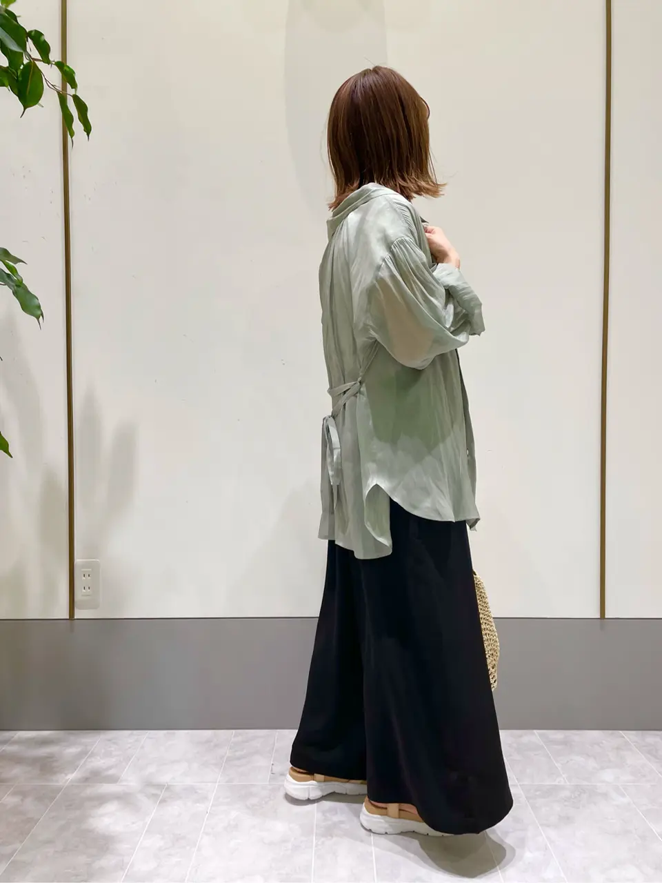 ANY SIS スタッフ コーディネート画像