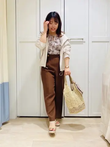 ANY SIS スタッフ コーディネート画像