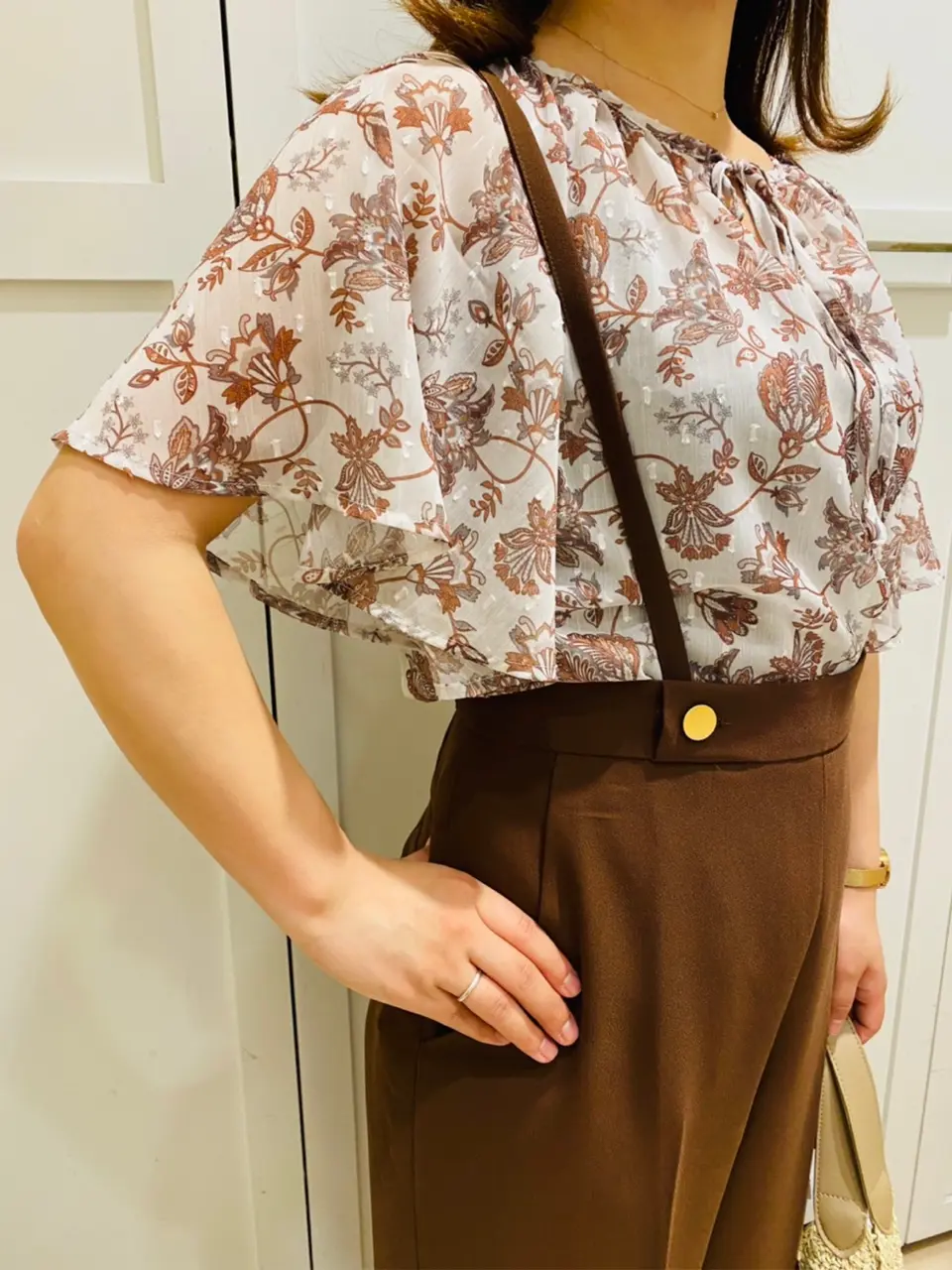 ANY SIS スタッフ コーディネート画像