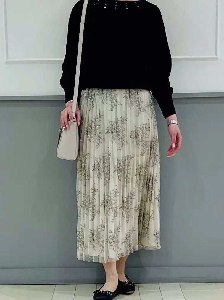 ANY SIS 咲本 コーディネート画像