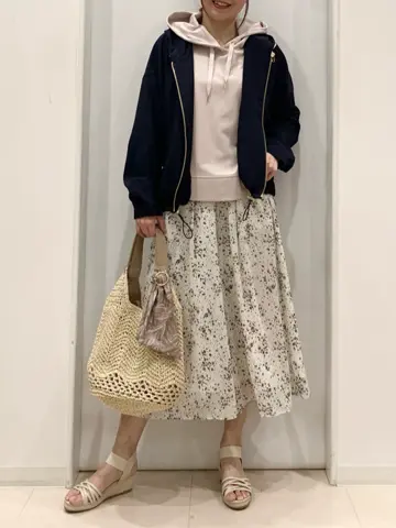 ANY SIS 横田 コーディネート画像