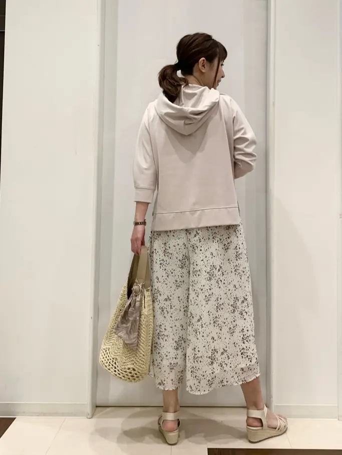 ANY SIS 横田 コーディネート画像