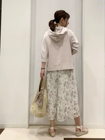 ANY SIS 横田 コーディネート画像